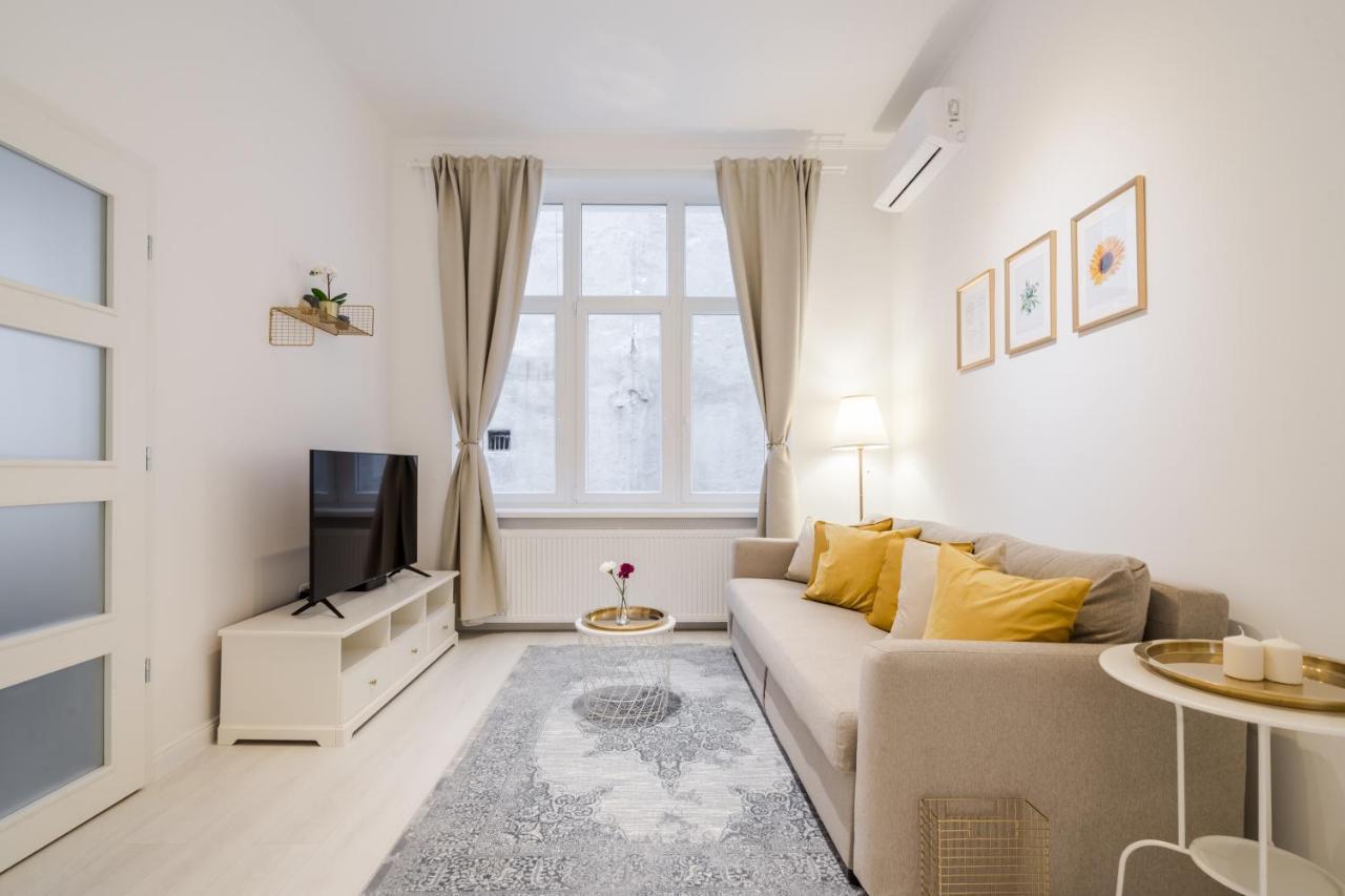 Bpr Lynx With A/c Apartment Budapest